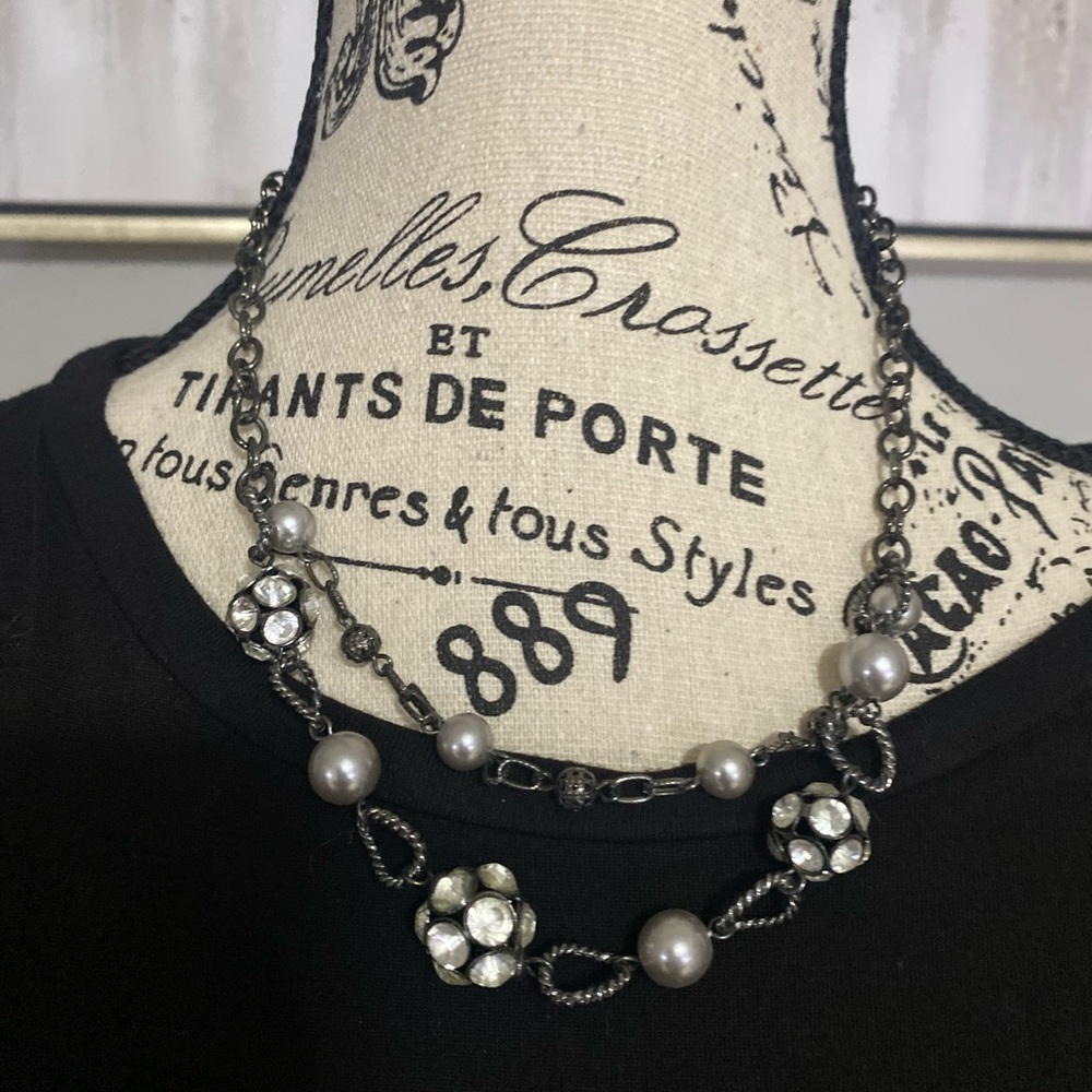 Pearl and Crystal Flower Link Necklace - Silver Tone